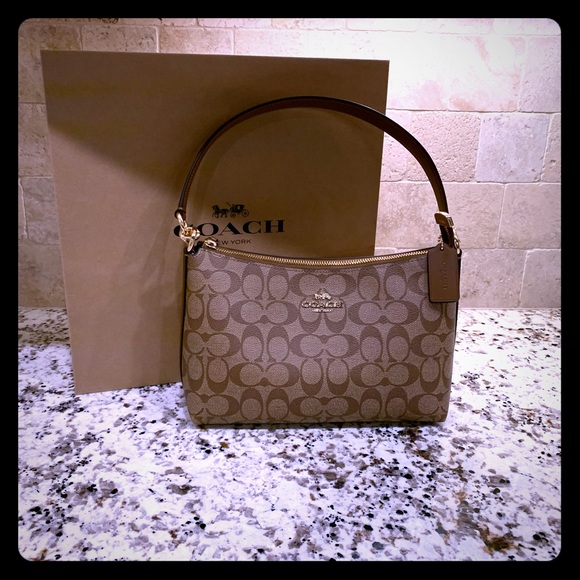 coach lewis shoulder bag in signature canvas
